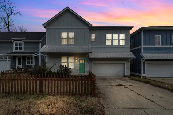 $2,950 | 2402 Hyde Street, Nashville, TN 37208