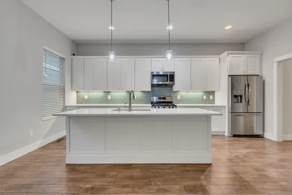 $2,950 | 2402 Hyde Street, Nashville, TN 37208