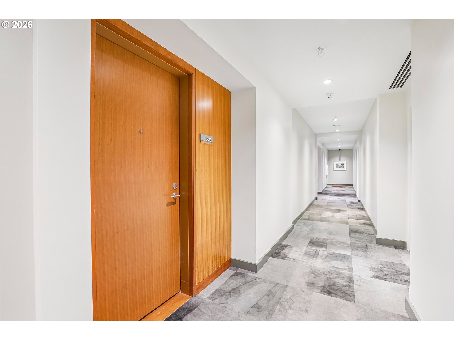 841 Southwest Gaines Street, Unit 335 Portland, OR 97239 - Photo 7 of 35
