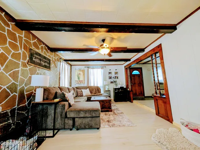 $209,900 | 10 Prospect Avenue, Port Henry, NY 12974