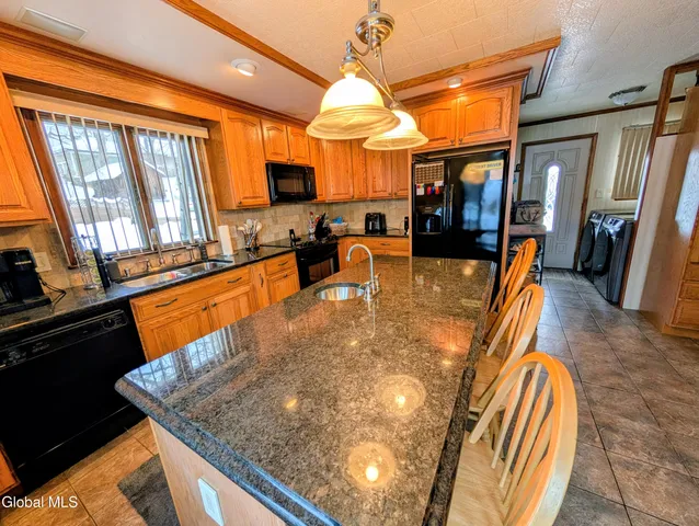 $209,900 | 10 Prospect Avenue, Port Henry, NY 12974