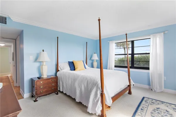 $5,500 | 5300 Florida A1A, Unit 214, Vero Beach, FL 32963