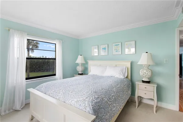 $5,500 | 5300 Florida A1A, Unit 214, Vero Beach, FL 32963