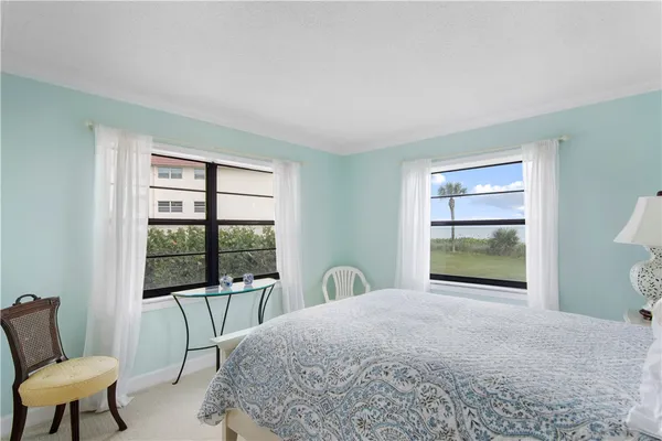 $5,500 | 5300 Florida A1A, Unit 214, Vero Beach, FL 32963