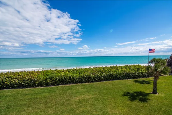 $5,500 | 5300 Florida A1A, Unit 214, Vero Beach, FL 32963