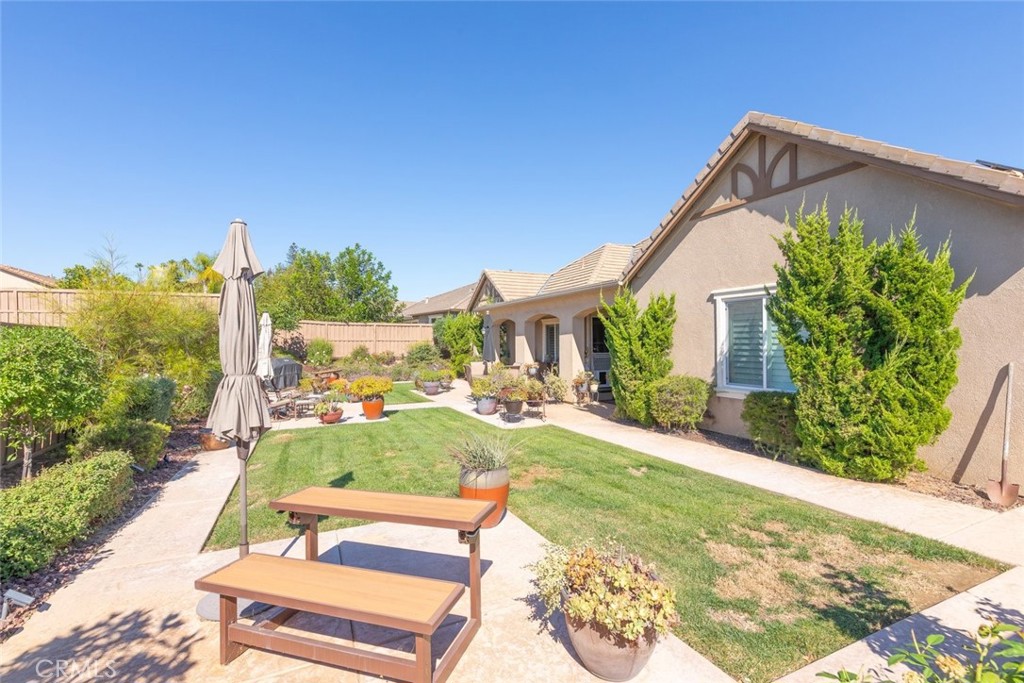 227 Tom McGuinness Jr Circle Fallbrook, CA 92028 - Photo 38 of 42 a view of yard with patio
