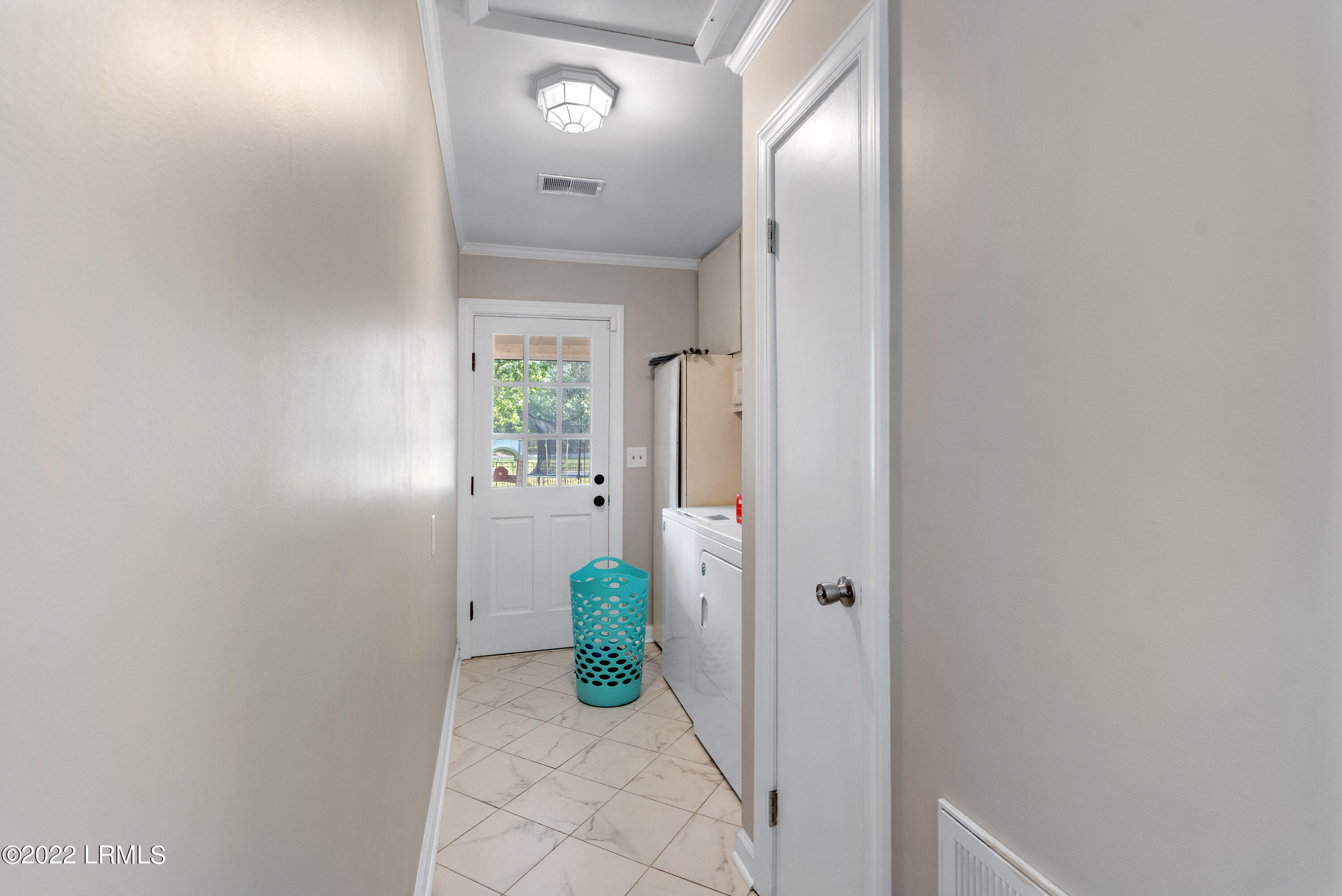 657 Sams Point Road Beaufort, SC 29907 - Photo 20 of 39 photo-20