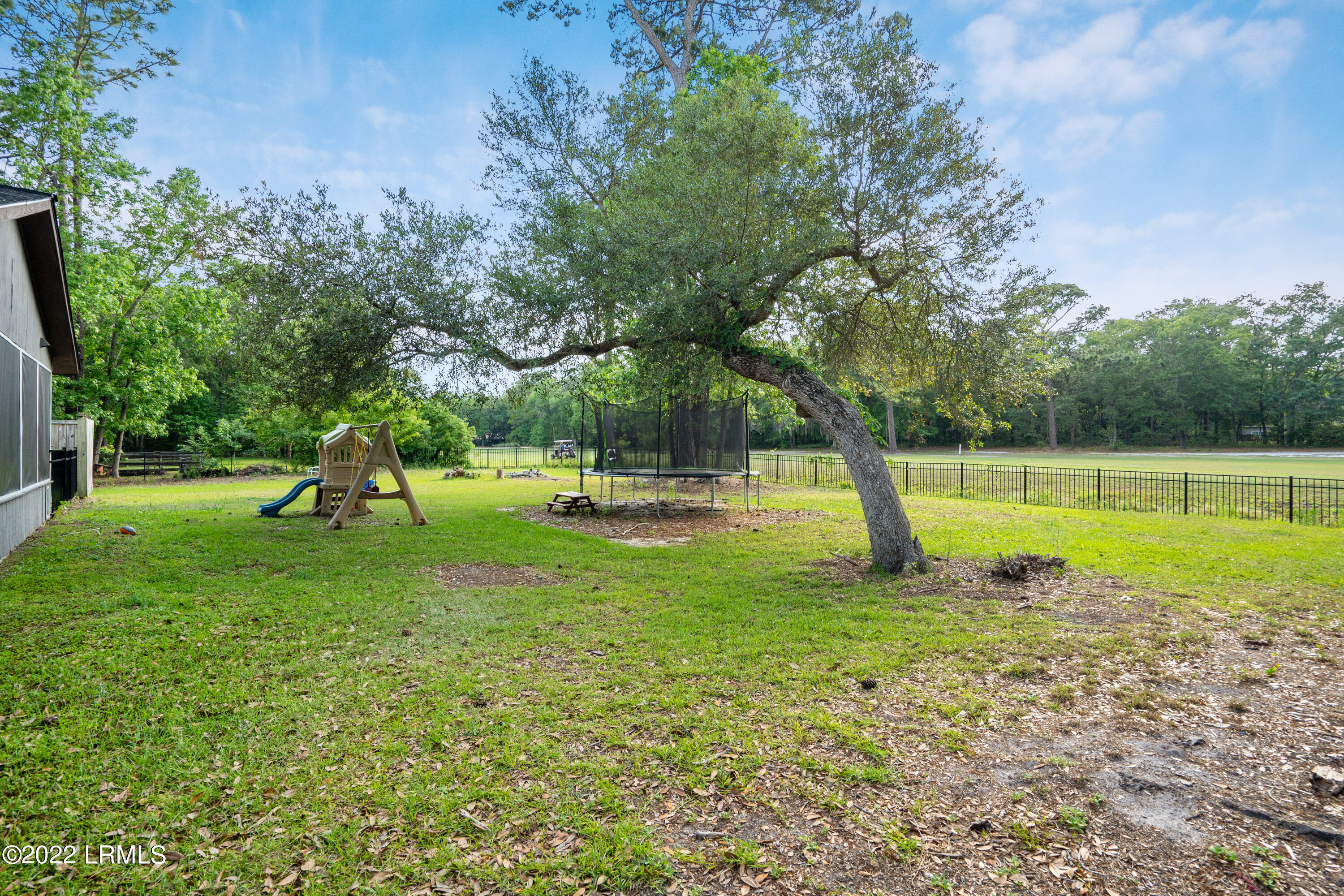 657 Sams Point Road Beaufort, SC 29907 - Photo 31 of 39 photo-31