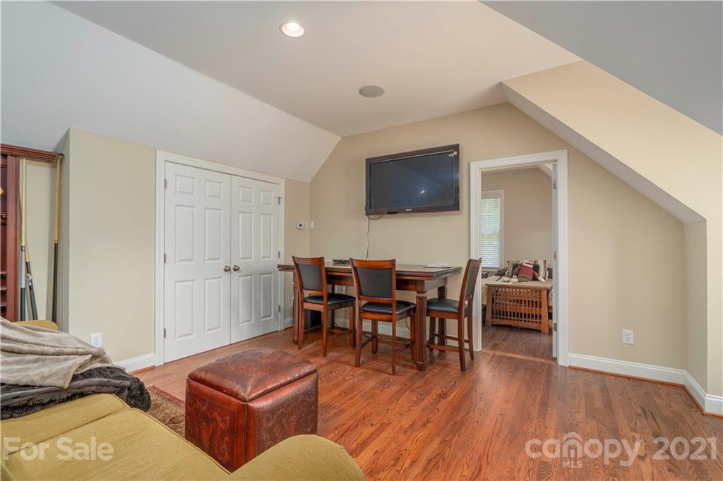6607 Fox Ridge Circle Davidson, NC 28036 - Photo 34 of 48 a view of a livingroom with furniture and wooden floor