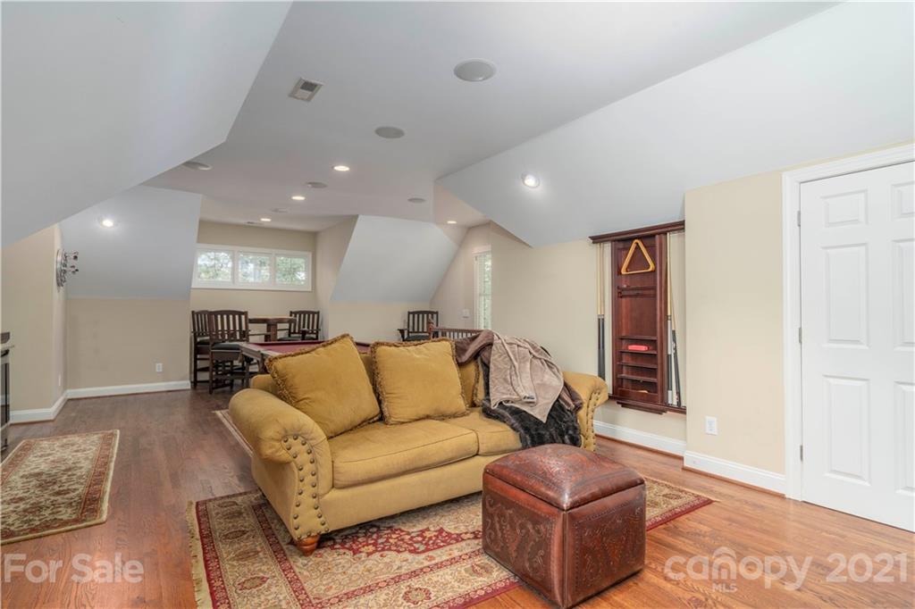 6607 Fox Ridge Circle Davidson, NC 28036 - Photo 35 of 48 a living room with furniture and a couch