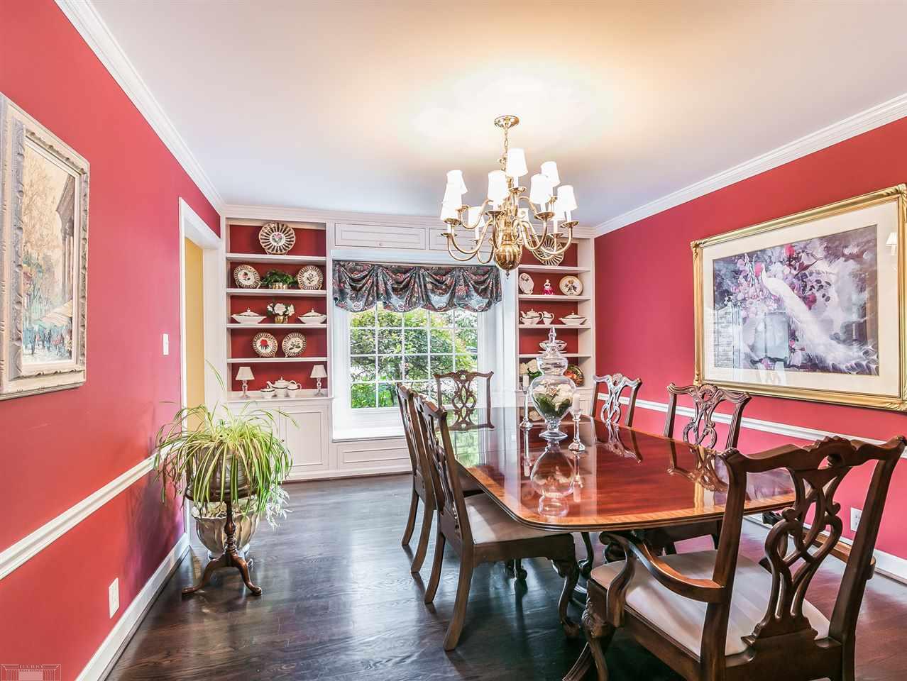 525 Shelden Road Grosse Pointe, MI 48236 - Photo 11 of 51 31324235-10.JPG