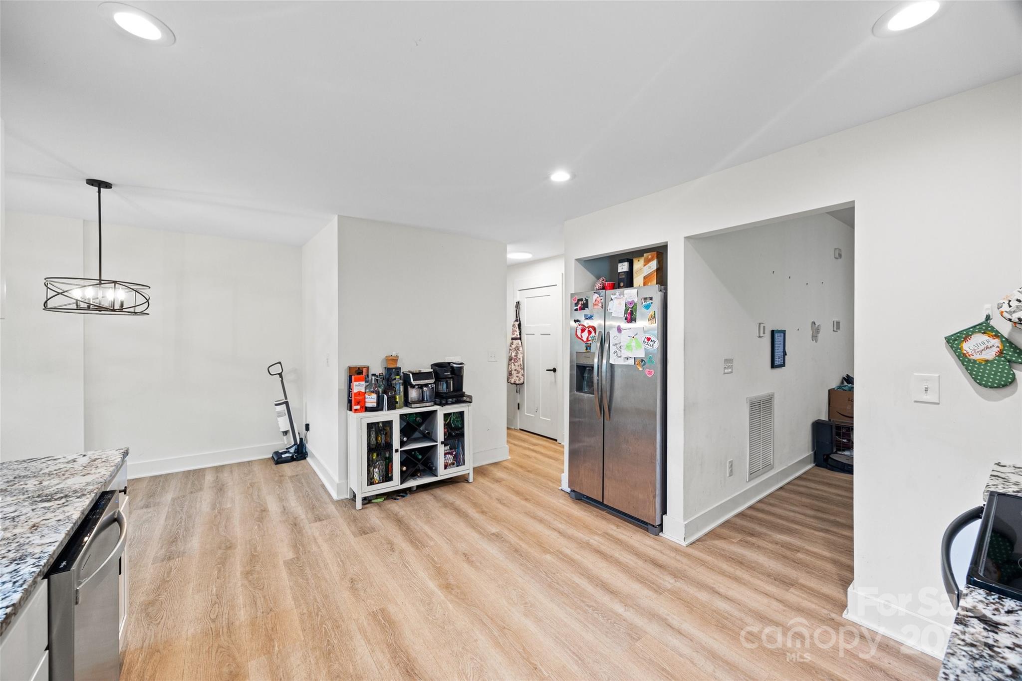 1009 Rainbow Circle Catawba, SC 29704 - Photo 11 of 33