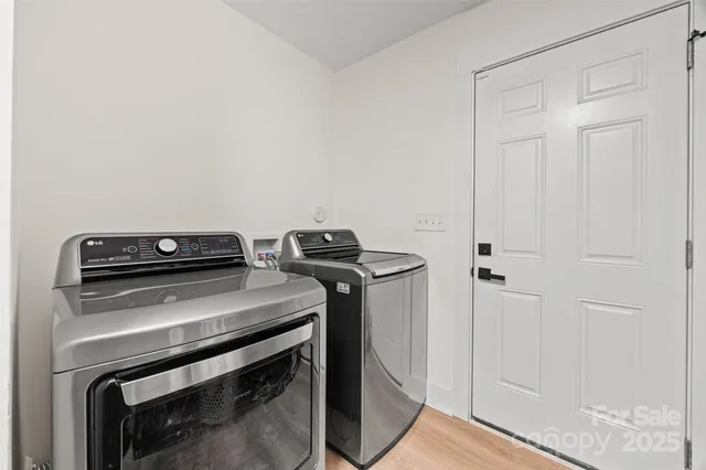 $420,000 | 1009 Rainbow Circle, Catawba, SC 29704