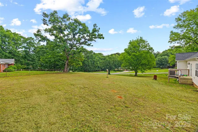 $420,000 | 1009 Rainbow Circle, Catawba, SC 29704