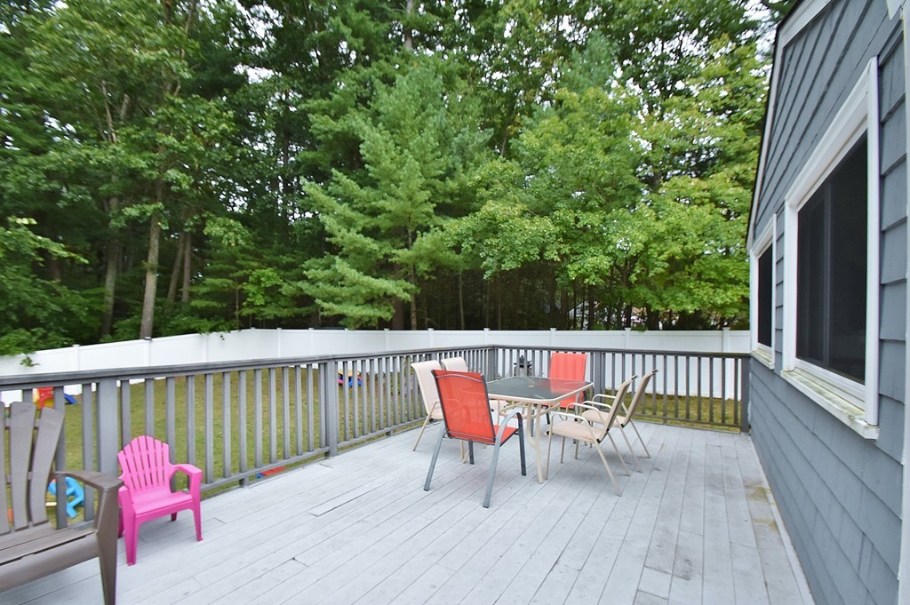 40 Whipple Road Billerica, MA 01821 - Photo 6 of 11