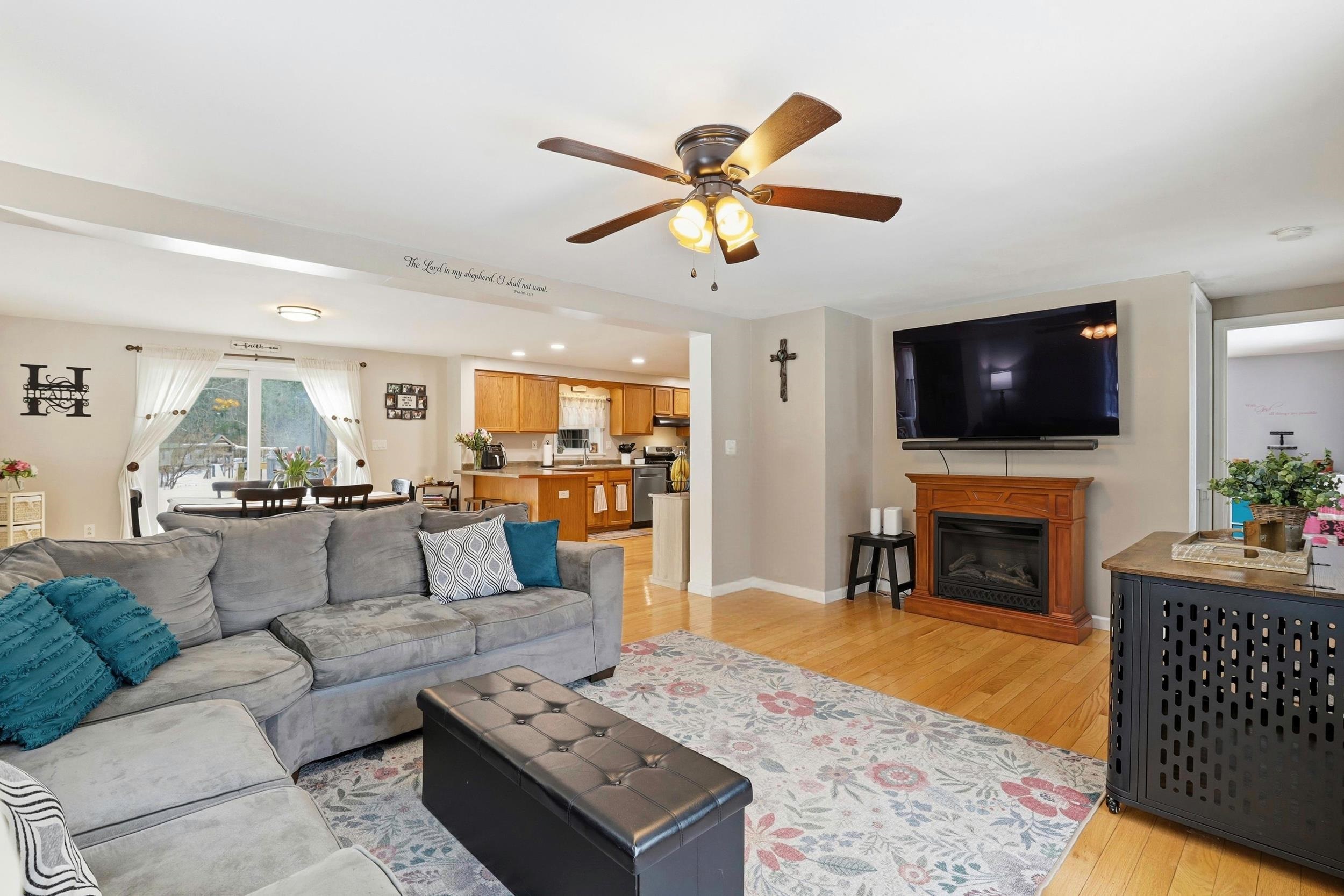 378 School Street Berwick, ME 03901 - Photo 5 of 58