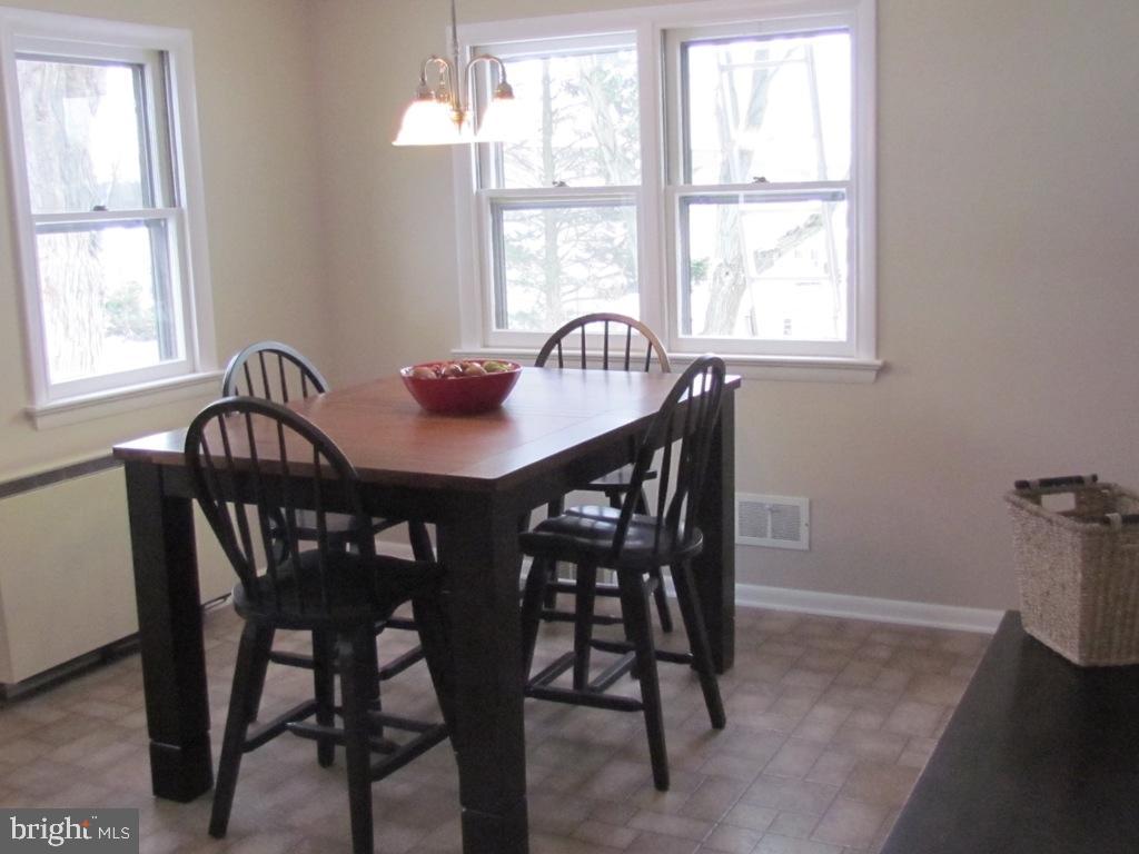 340 Old Delp Road Lancaster, PA 17601 - Photo 11 of 33 Gallery Image 11