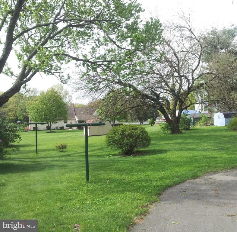 340 Old Delp Road Lancaster, PA 17601 - Photo 6 of 33 Gallery Image 6