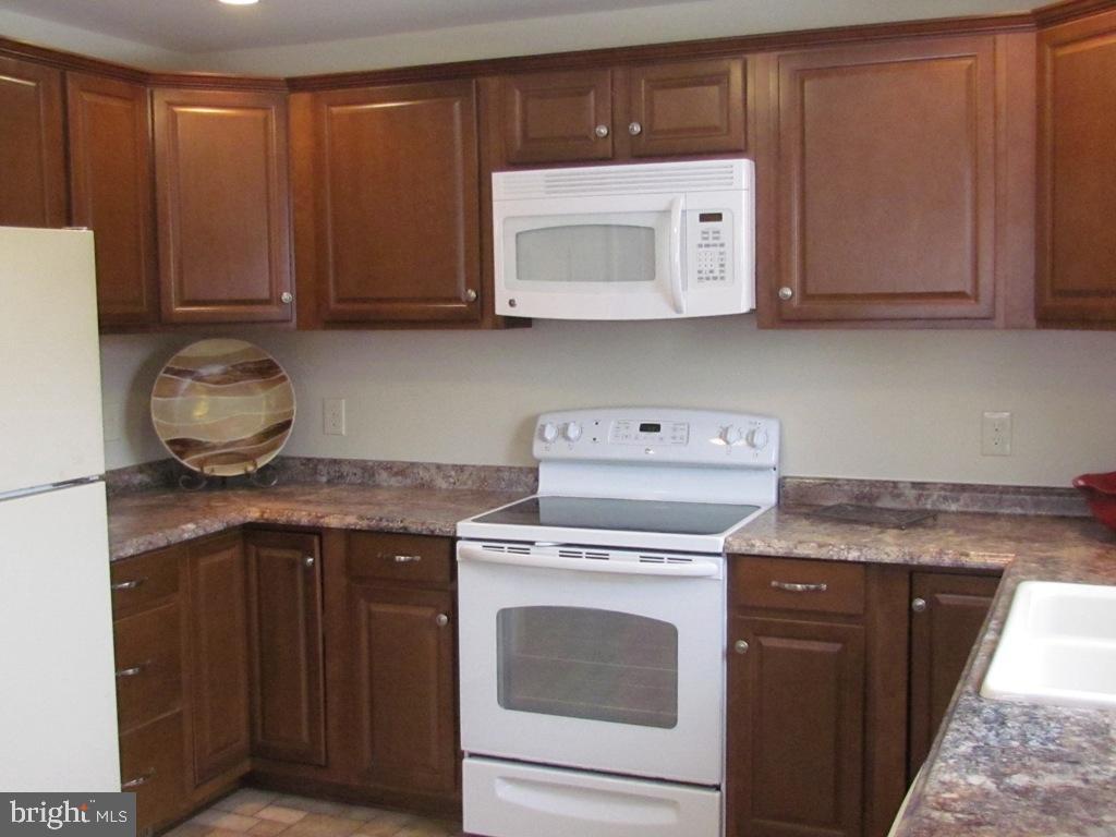 340 Old Delp Road Lancaster, PA 17601 - Photo 10 of 33 Gallery Image 10