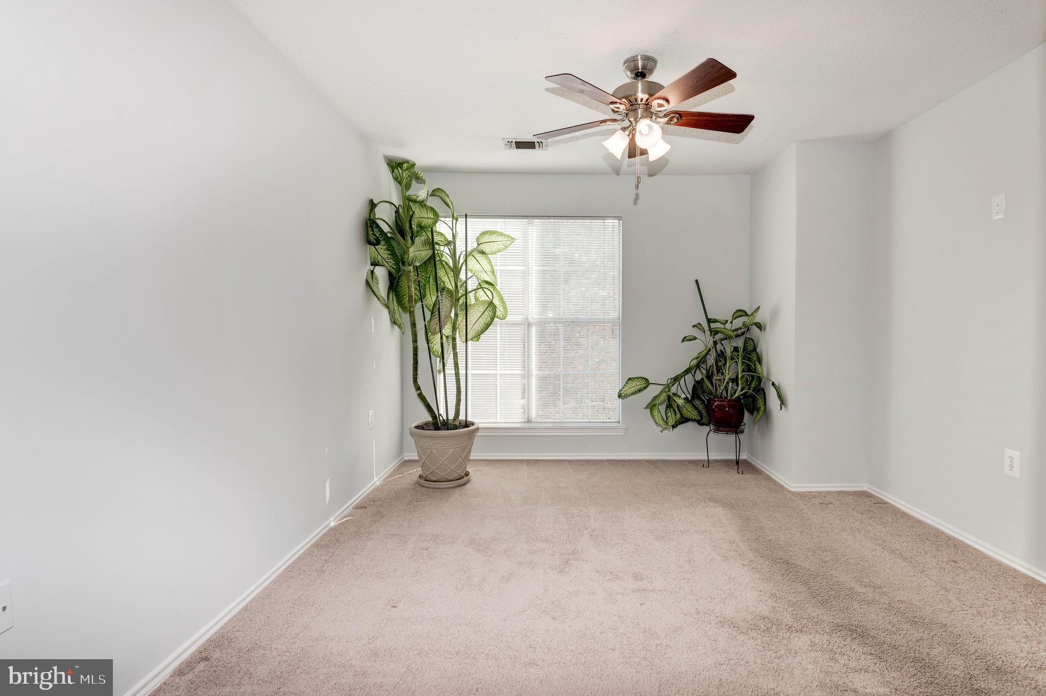 20979 Timber Ridge Terrace, Unit 303 Ashburn, VA 20147 - Photo 15 of 23 2nd bedroom