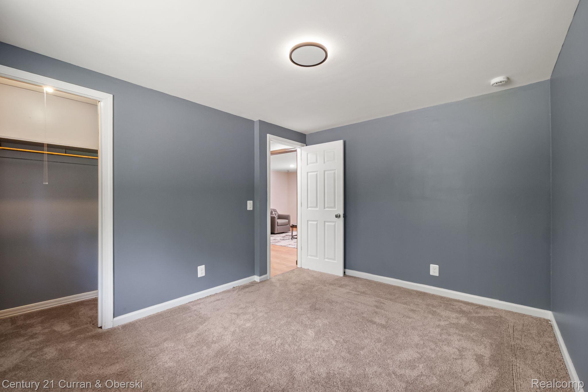 2374 Lakena Road West Bloomfield, MI 48324 - Photo 43 of 60 43-web-or-mls-P2630073.jpg