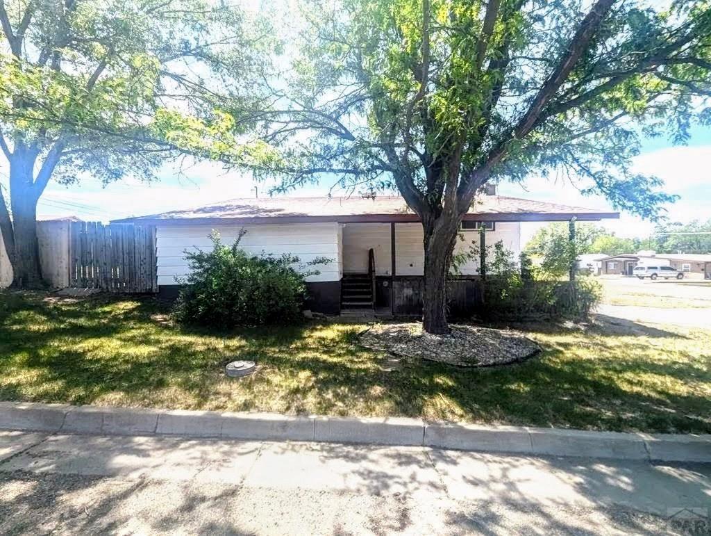1801 Raton Avenue La Junta, CO 81050 - Photo 1 of 16