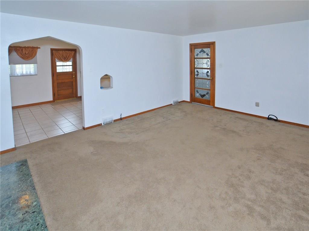 1326 Carnahan Road Pittsburgh, PA 15220 - Photo 9 of 22 Gallery Image 9