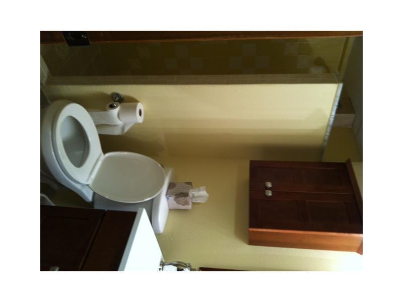 633 Irwin Run Road West Mifflin, PA 15122 - Photo 17 of 25 Full Bath.