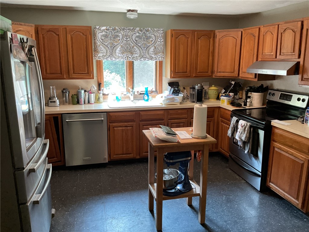 20 Shippee Schoolhouse Road Foster, RI 02825 - Photo 4 of 37