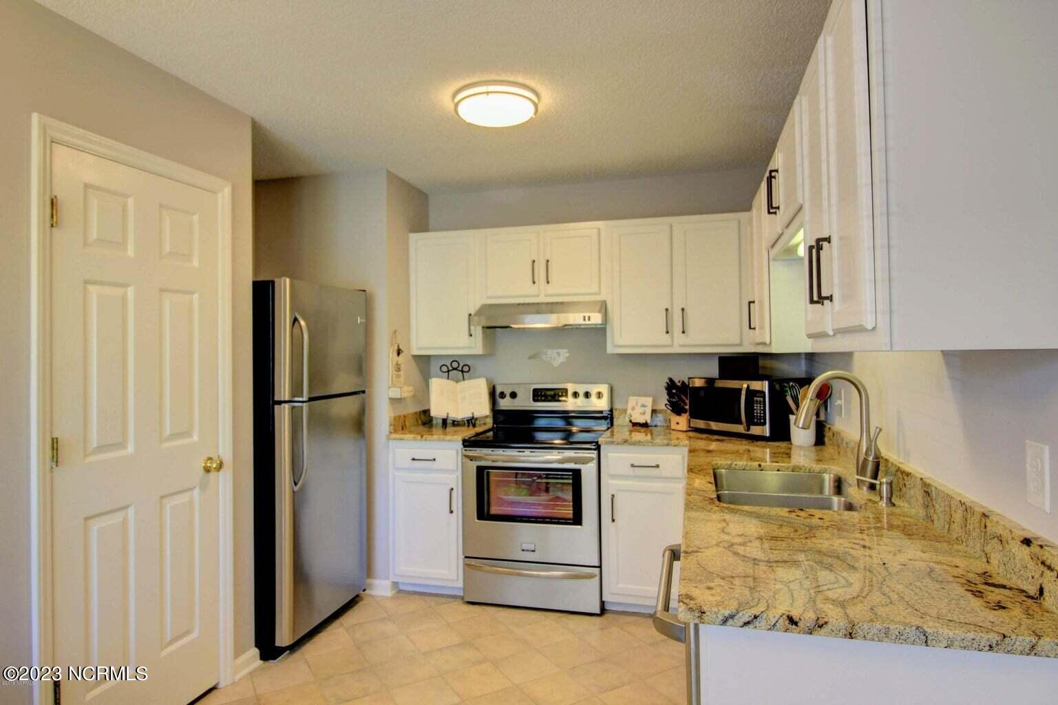 600 North 35th Street, Unit 602 Morehead City, NC 28557 - Photo 7 of 16 20190419175130498228000000-o
