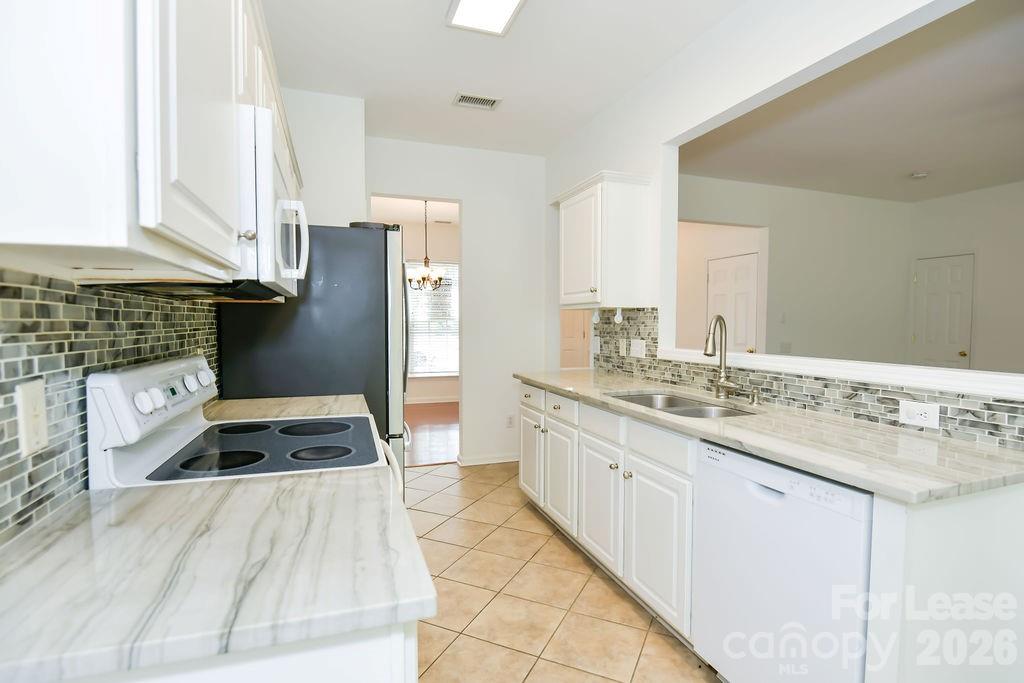 11738 Huxley Road Charlotte, NC 28277 - Photo 14 of 27
