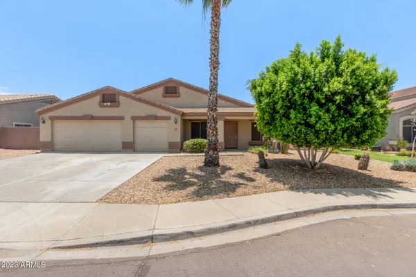 $2,350 | 8467 West Berridge Lane, Glendale, AZ 85303
