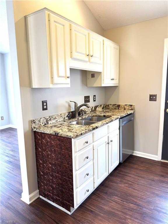 729 Fox Ridge Road Greensboro, NC 27406 - Photo 14 of 33 Gallery Image 14