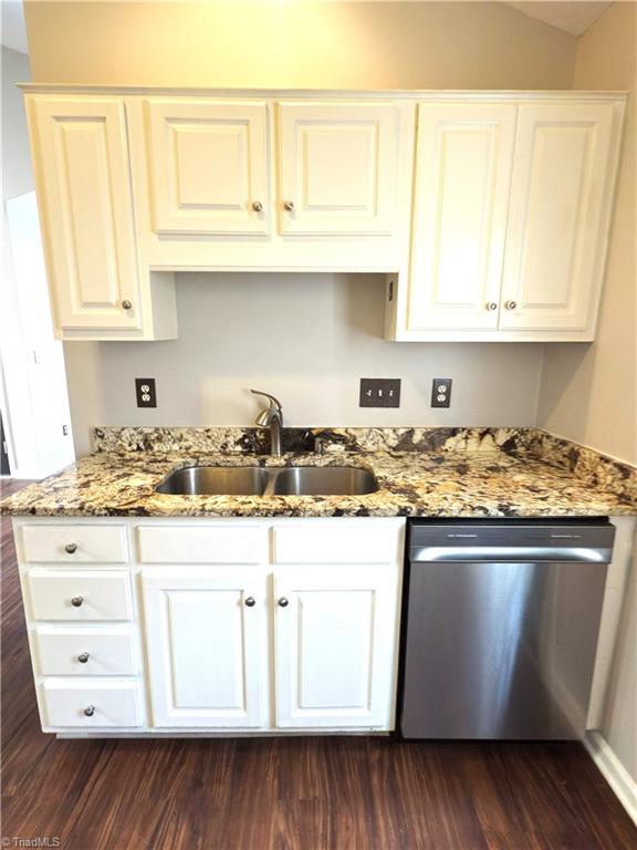 729 Fox Ridge Road Greensboro, NC 27406 - Photo 15 of 33 Gallery Image 15