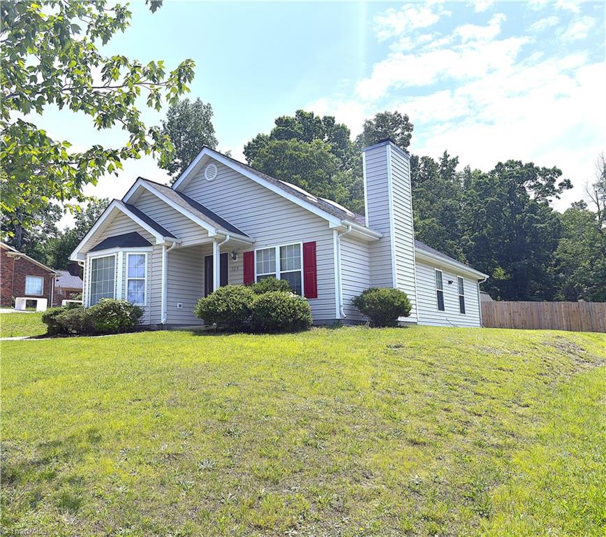 729 Fox Ridge Road Greensboro, NC 27406 - Photo 2 of 33 Gallery Image 2