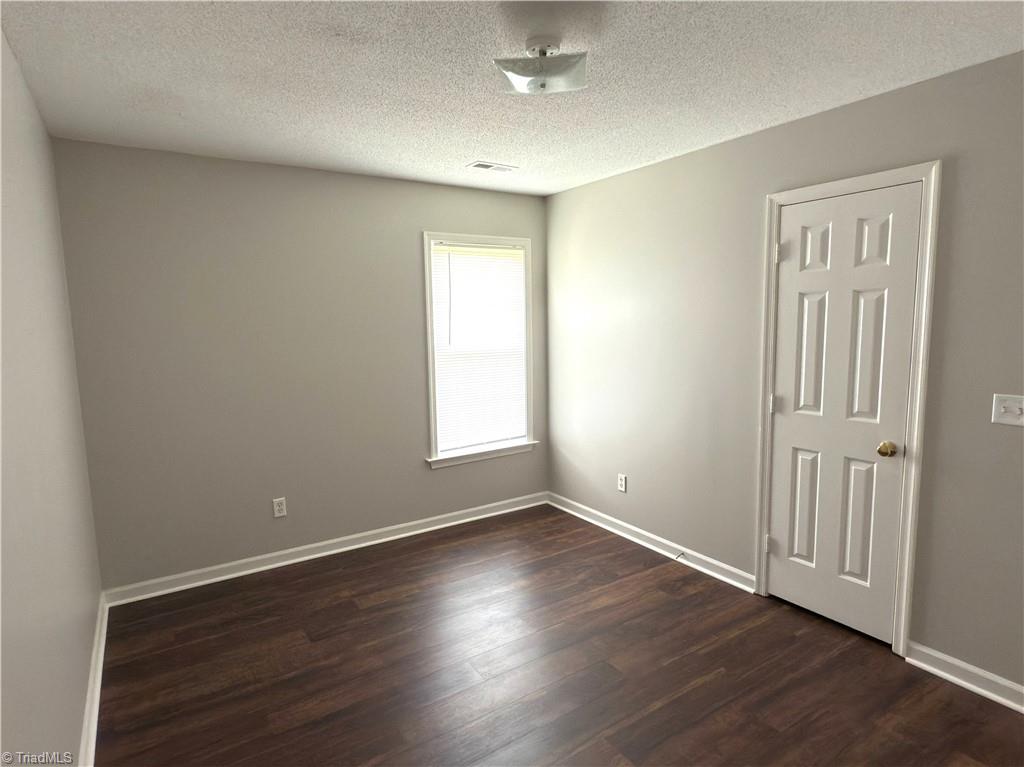 729 Fox Ridge Road Greensboro, NC 27406 - Photo 29 of 33 Gallery Image 29