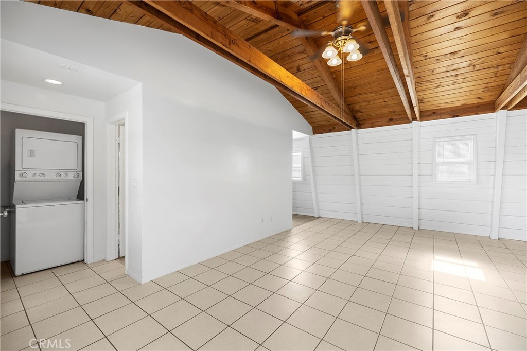 410 Palomino Road Fallbrook, CA 92028 - Photo 2 of 25 a view of an empty room