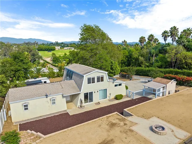 $1,950 | 410 Palomino Road, Fallbrook, CA 92028