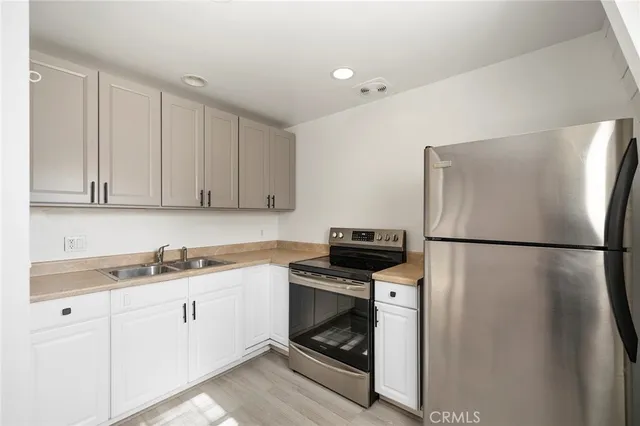 $1,950 | 410 Palomino Road, Fallbrook, CA 92028