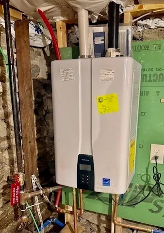 $729,900 | 38 Colonial Road, Webster, MA 01570