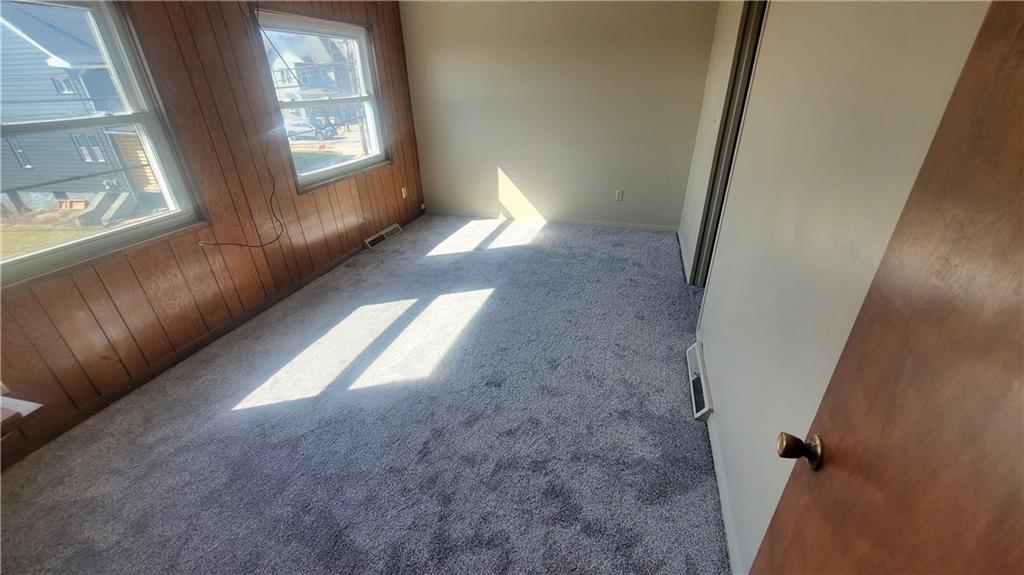 936 Ormond Street Brackenridge, PA 15014 - Photo 19 of 24 a view of entryway