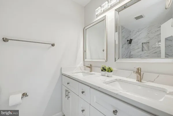 $840,000 | 7305 Langsford Court, Springfield, VA 22153