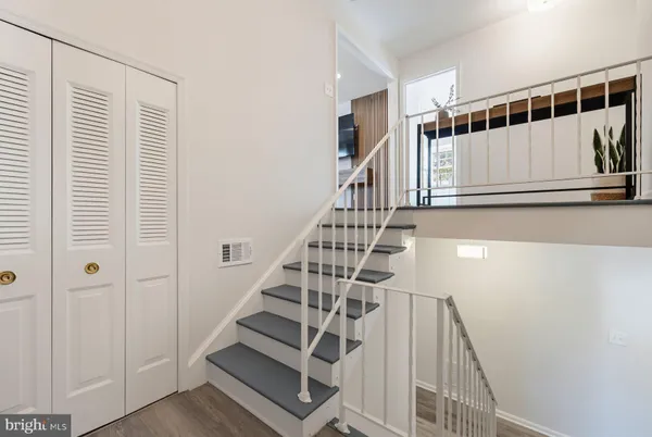 $840,000 | 7305 Langsford Court, Springfield, VA 22153