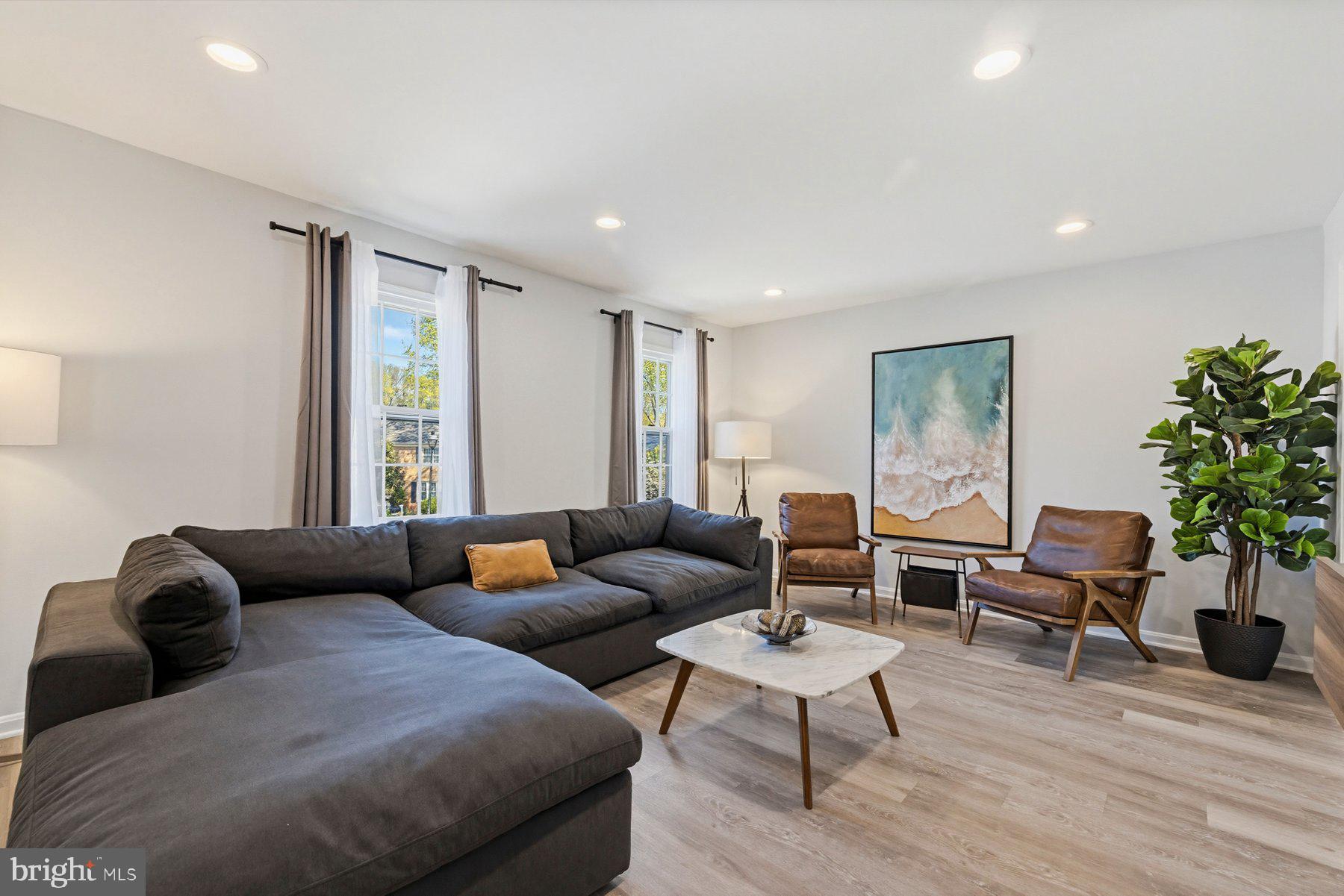 7305 Langsford Court Springfield, VA 22153 - Photo 5 of 42