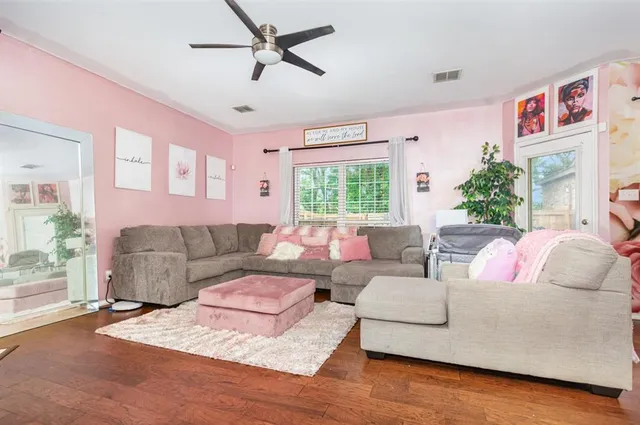 $285,000 | 810 St Andrews Court, Garland, TX 75043