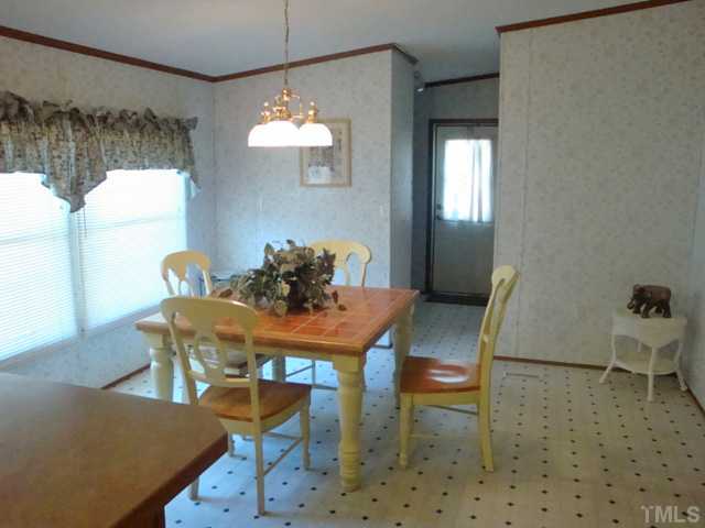 Large breakfast area