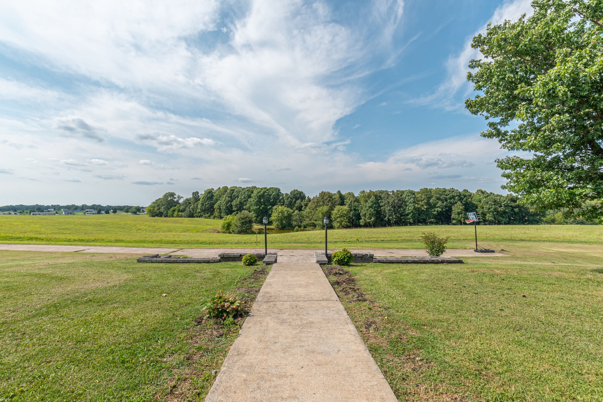 540 Cook Road Portland, TN 37148 - Photo 5 of 32 a view of an outdoor space and a lake view