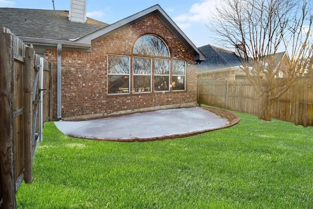 a view of outdoor space yard and entertaining space
