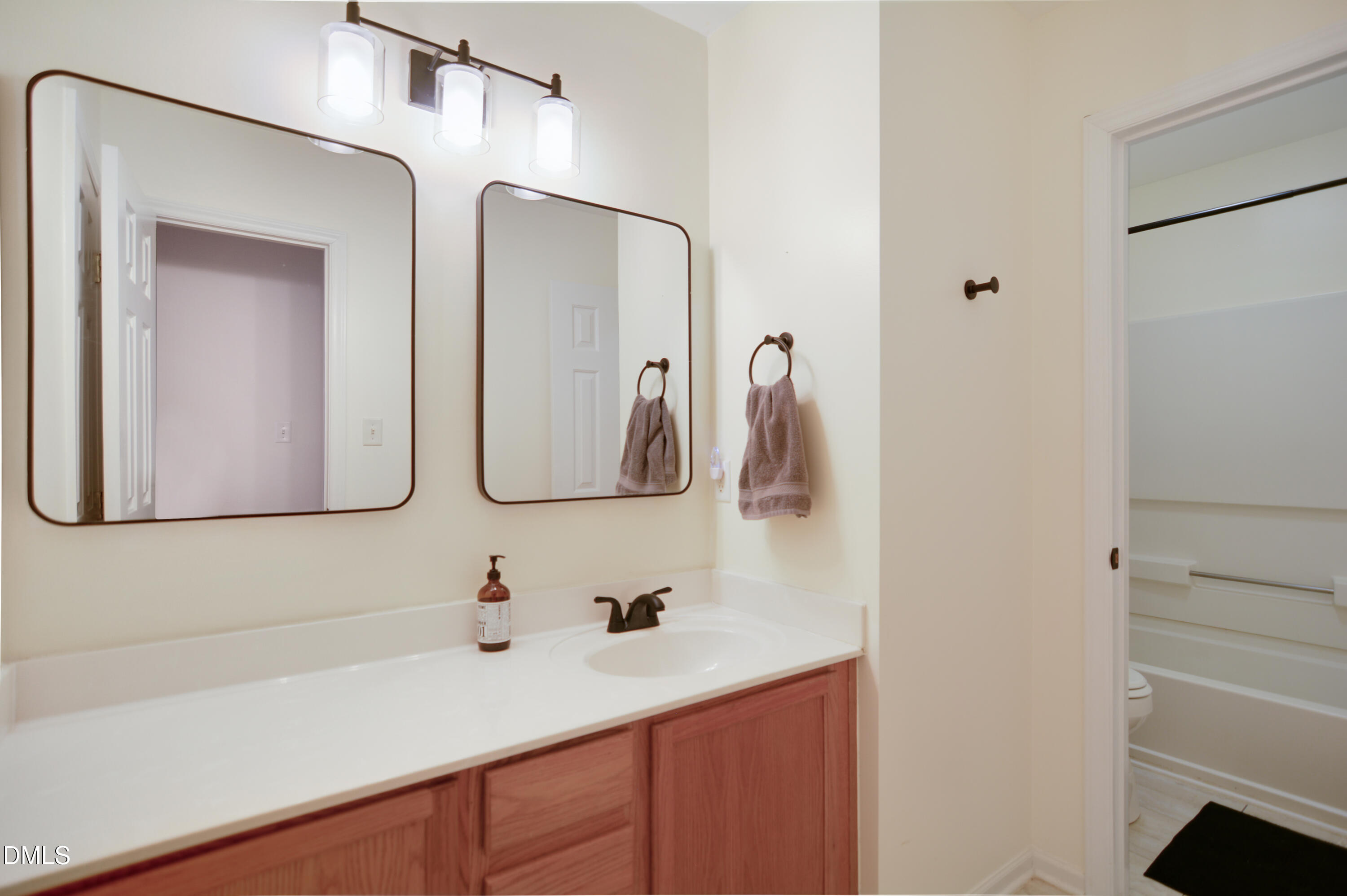 5309 Antebellum Road Raleigh, NC 27606 - Photo 23 of 31 18