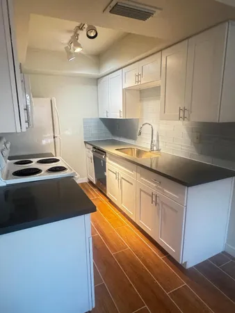 $1,350 | 286 West Palomino Drive, Unit 95, Chandler, AZ 85225